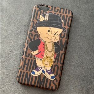 Moschino 7 plus case